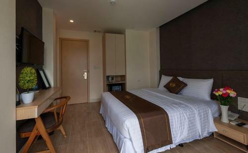 Daisy Hotel