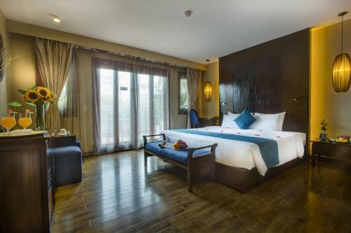 Oriental Suites Hotel & Spa