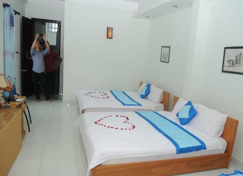Queen 2 Hotel