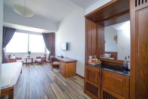 The Light Hotel & Spa