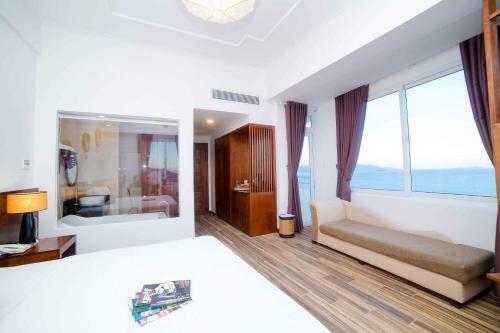 The Light Hotel & Spa