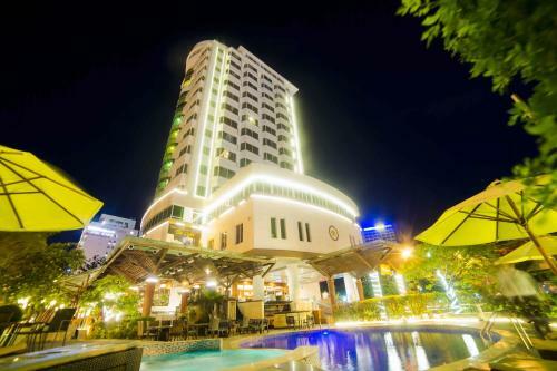 The Light Hotel & Spa