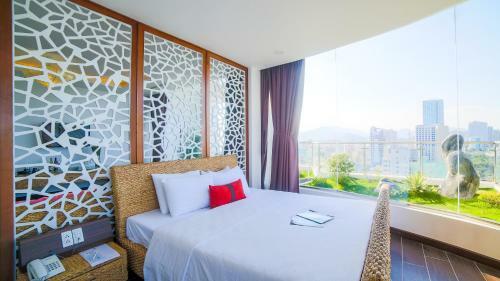 The Light Hotel & Spa