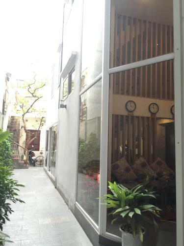 Golden Sun Villa Hotel
