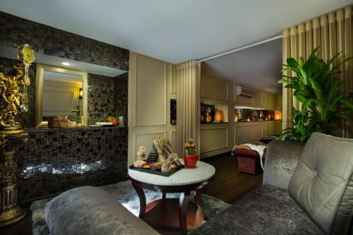 Art Hotel Hanoi