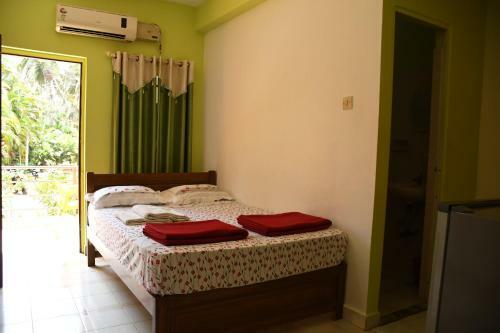 Hostal Wavelet Beach Resort