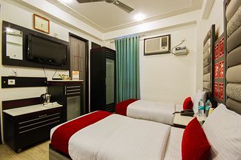 Fabhotel Karol Bagh Metro