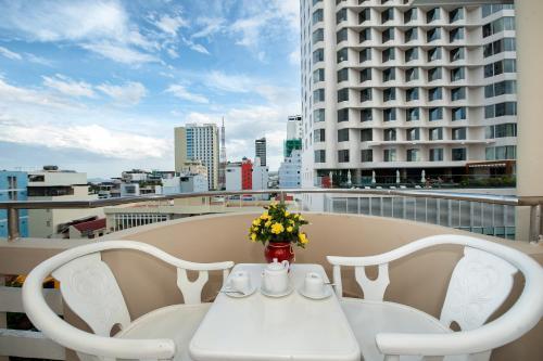 Palm Beach Hotel