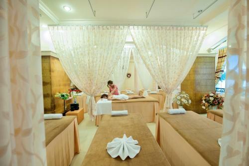 Palm Beach Hotel