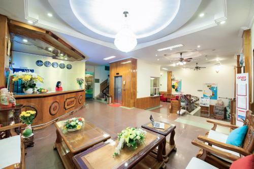 Palm Beach Hotel