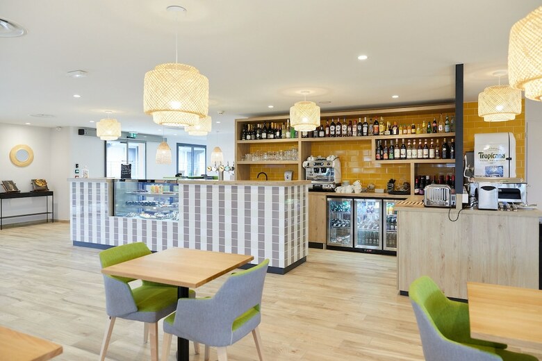 Hotel Campanile - Pau
