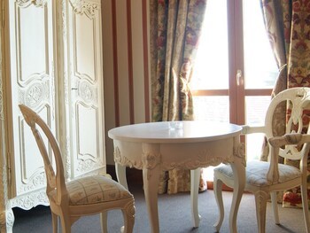 Hotel Ch�teau De La Tour