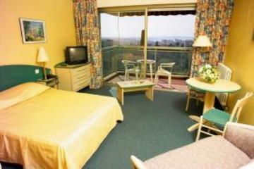Hotel Les Genevriers - Vacances Bleues