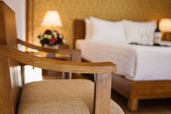 Spring Flower Hotel