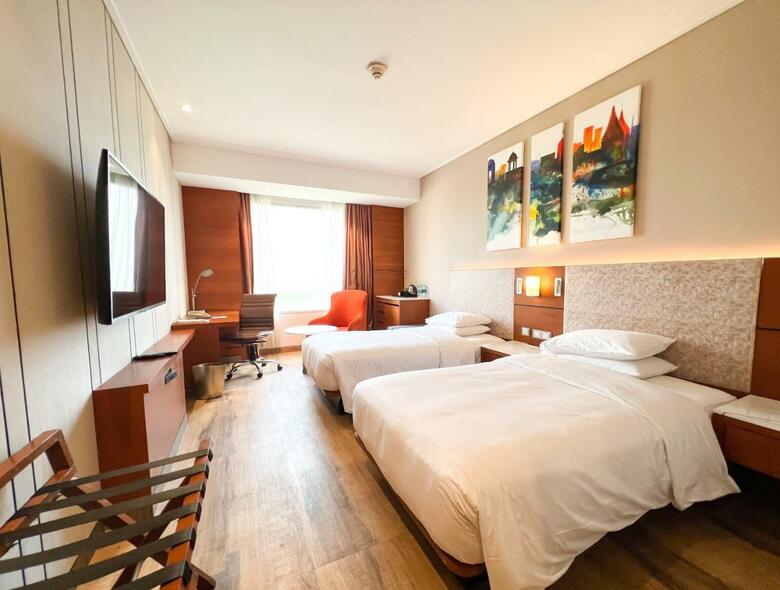 Piccadily Hotel New Delhi