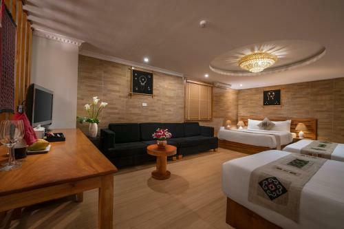 Sunny Mountain Hotel
