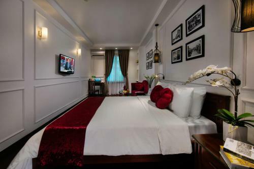 Golden Spring Hotel