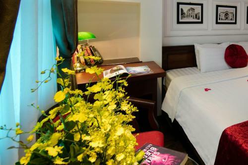 Golden Spring Hotel