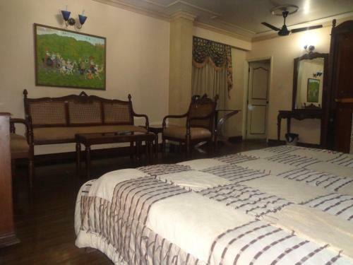 Hotel Red Castle