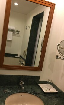 Lemon Tree Hotel, Hinjawadi, Pune