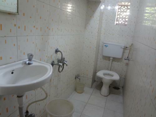 Lodge Hotel Rajmandir