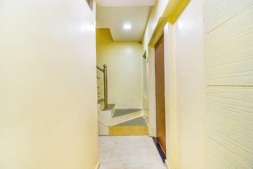 Hotel Fabexpress Gandharva Residency