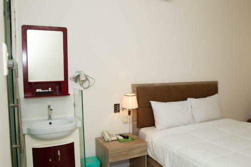 Thanh Long Tan Hotel