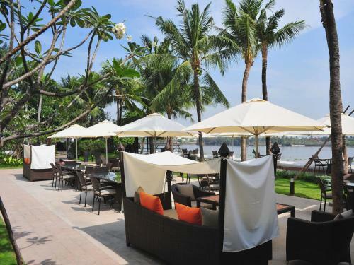 Hotel Villa Song Saigon