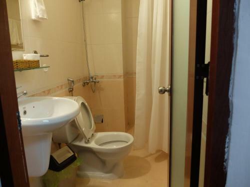 Ngoc Linh Hotel