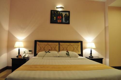 Dong Kinh B Hotel