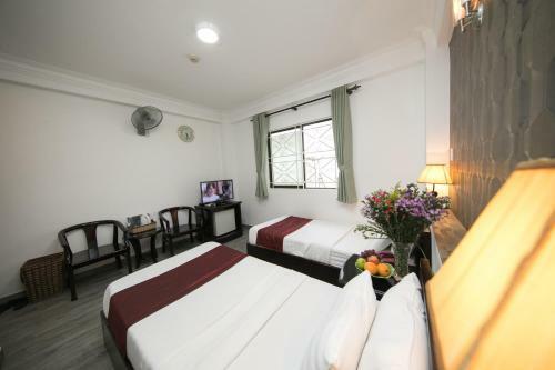 Quy Hung Hotel