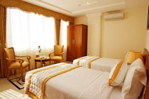 Tan Hoang Long Hotel