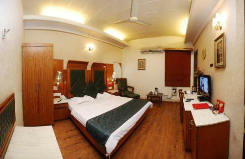 Hotel Royal Castle Grand