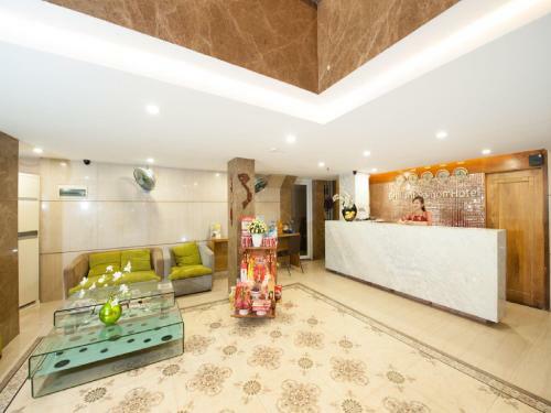 Golden Wind Hotel