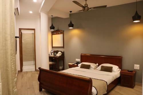 Hotel The Park Residency