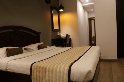 Hotel The Park Residency