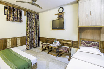 Hostal Treebo Natraj Yes Please