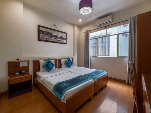 Blue River Hotel