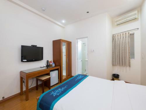 Blue River Hotel