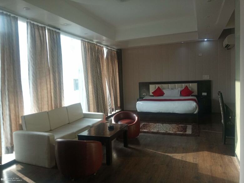 Hotel Anandam Resort