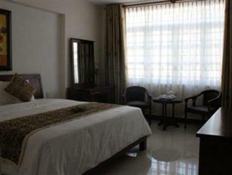 City Hotel 35 Luu Van Lang