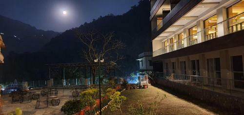 Hotel Divine Ganga Cottage