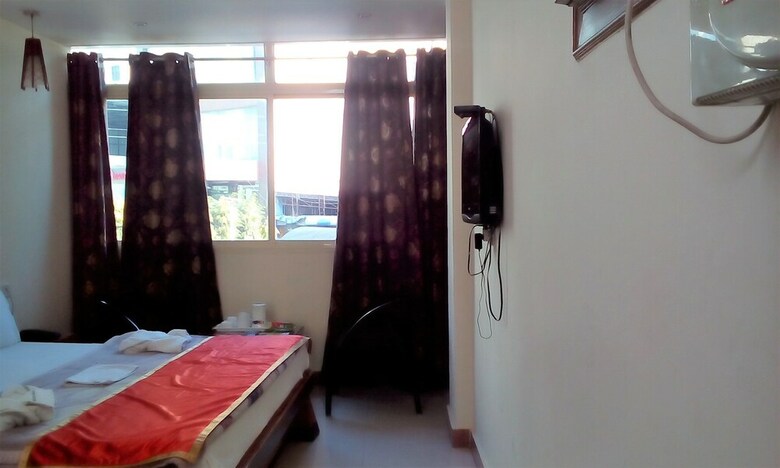 Hotel Ganesha Inn