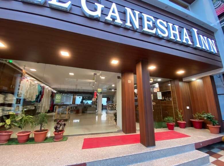 Hotel Ganesha Inn