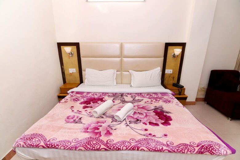 Hotel Ganesha Inn