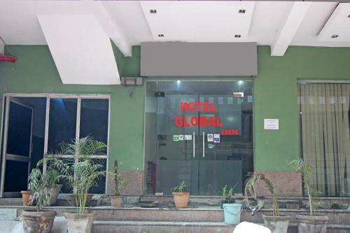 Oyo 9148 Hotel Global Inn