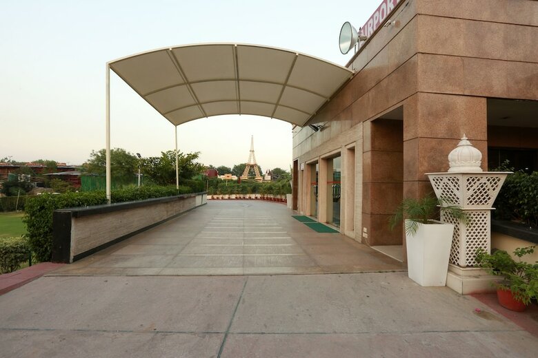 Hotel Airport Residency