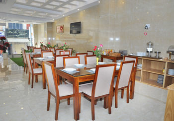 Queen Central Hotel