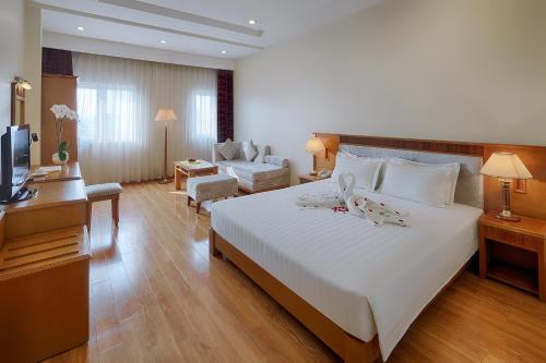 Silverland Central Hotel & Spa