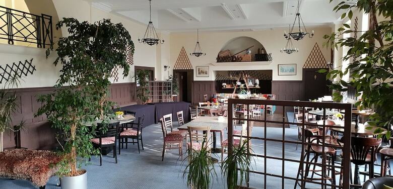 Devonshire House Hotel